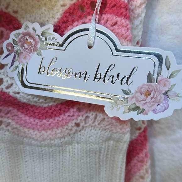 Girls Ruffled Tank Top & Crochet Shorts Pink and White Zigzag Set size 6 - Picture 3 of 7